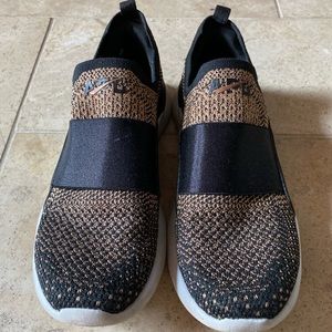 APL shoes Techloom Bliss in Rose gold and black